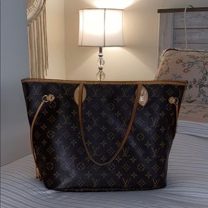 Louis Vuitton Neverfull MM